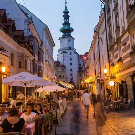 Apartmán Vip In Old Town With Free Parking