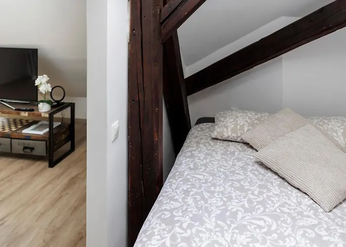 Vip In Old Town With Free Parking Apartament *