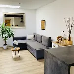 Vip In Old Town With Free Parking Apartament Bratysława