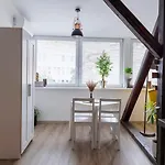 Vip In Old Town With Free Parking Apartament
