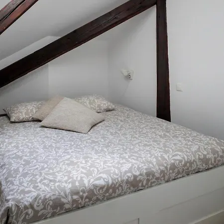 Vip In Old Town With Free Parking Apartament