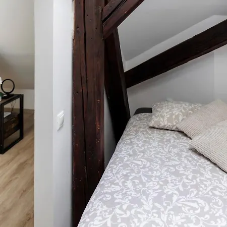 Vip In Old Town With Free Parking Apartamento *