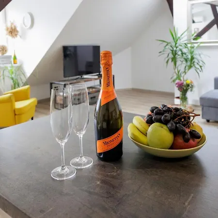 Vip In Old Town With Free Parking *