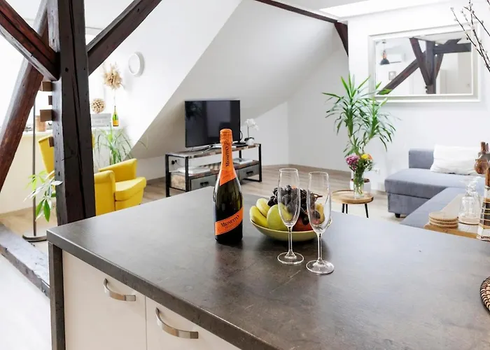 Vip In Old Town With Free Parking *